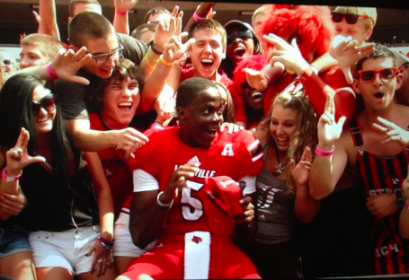Teddy Bridgewater gets some love from fans. (John Lewis photo)