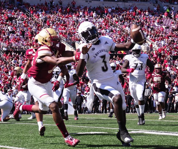 Louisville football survives game of unbridled offense – CardGame